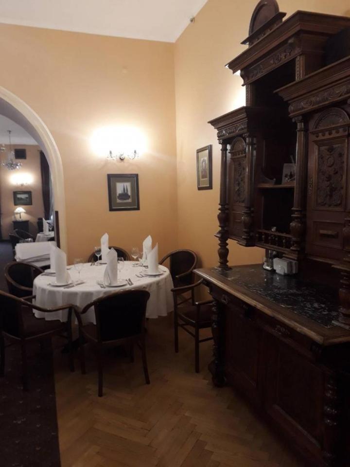Wien Hotel Lviv Extérieur photo