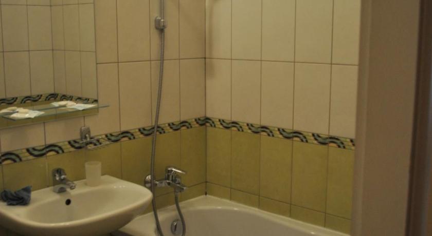 Wien Hotel Lviv Chambre photo