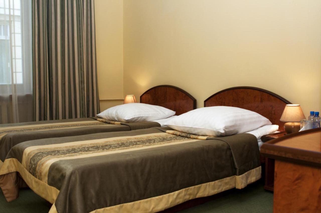 Wien Hotel Lviv Extérieur photo